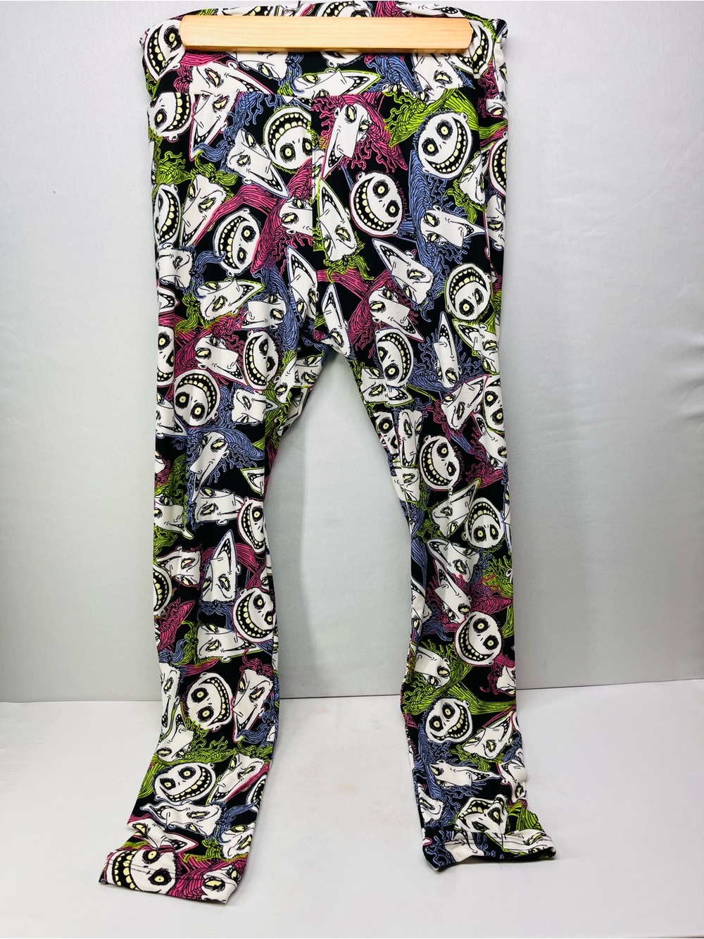 LuLaRoe Multicolor Nightmare Before Christmas Print Leggings